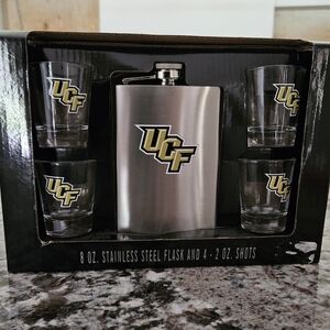 The Memory Company- UCF KNIGHTS - 8 oz Flask And 4 - 2 oz Shot Glasses Set